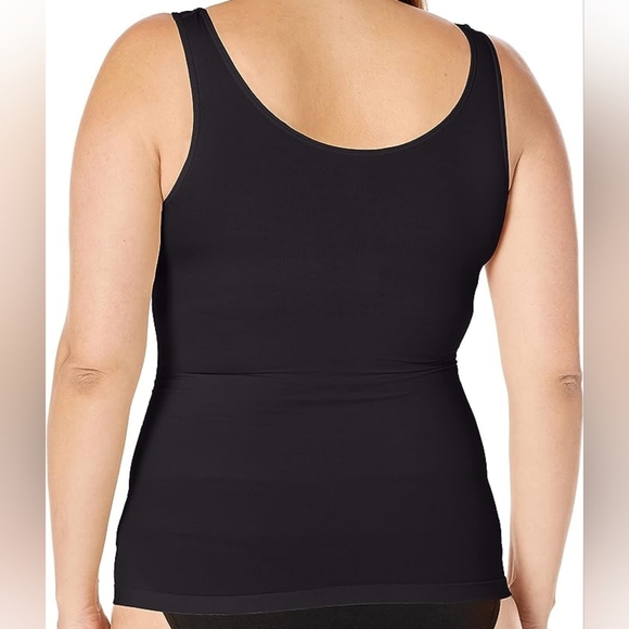 NWOT Essentials Seamless Shaping Tanktop - Picture 2 of 5